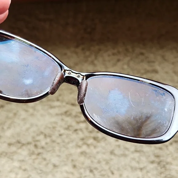 Maui Jim Tortoise Sunglasses with Blue Case - Picture 12 of 12